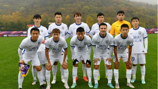 后生可畏| 武體足球小將上演職業(yè)足球賽場(chǎng)首秀，傳射建功助三鎮(zhèn)大勝晉級(jí)