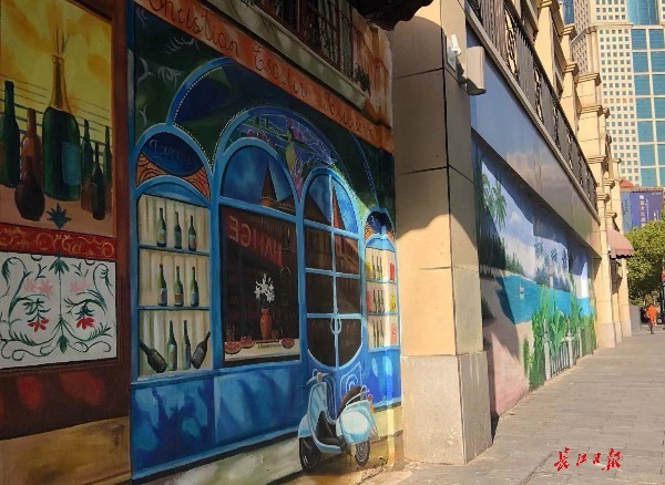 又多一處自拍網(wǎng)紅景點(diǎn)，中山大道80多幅大型彩色墻繪本月面世(圖3)