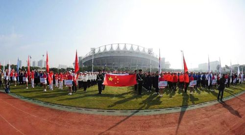 東風(fēng)鴻泰運(yùn)動會在體育中心舉辦