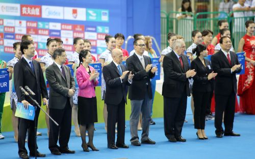 跳水世界杯在武漢體育中心開(kāi)幕</br>中國(guó)“夢(mèng)之隊(duì)”包攬首日兩金(圖2) 跳水世界杯在武漢體育中心開(kāi)幕</br>中國(guó)“夢(mèng)之隊(duì)”包攬首日兩金(圖2)