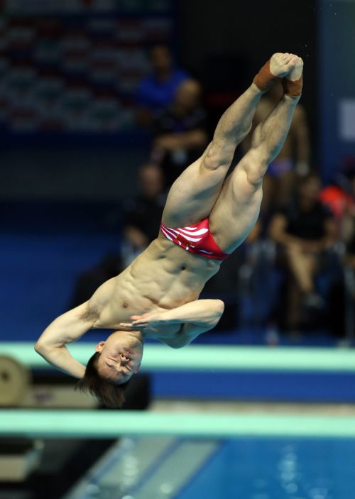 跳水世界杯第四日 謝思埸男子3米板奪金 張家齊掌敏潔獲女子雙人十米跳臺(tái)冠軍(圖3) 跳水世界杯第四日 謝思埸男子3米板奪金 張家齊掌敏潔獲女子雙人十米跳臺(tái)冠軍(圖3)