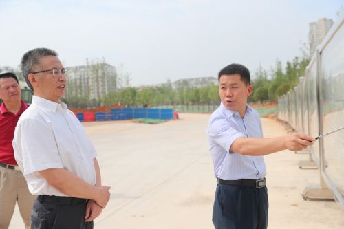 彭緒寧來武漢體育中心調(diào)研軍運(yùn)會(huì)建設(shè)(圖2) 彭緒寧來武漢體育中心調(diào)研軍運(yùn)會(huì)建設(shè)(圖2)