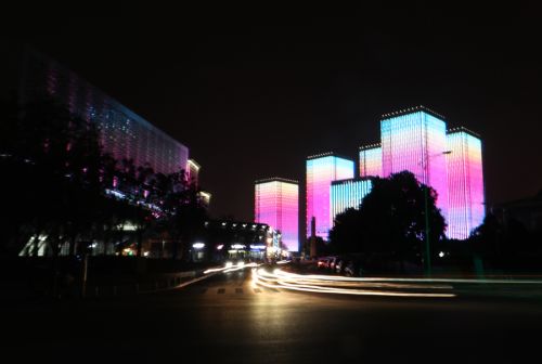 主媒體中心點亮車都夜景(圖6) 主媒體中心點亮車都夜景(圖6)