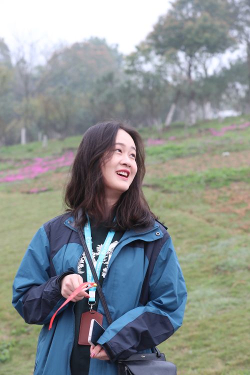 “與軍運(yùn)同行”徒步活動(dòng)上演“快閃” 武漢體育中心作為企業(yè)代表隊(duì)第一方陣登場(圖5) “與軍運(yùn)同行”徒步活動(dòng)上演“快閃” 武漢體育中心作為企業(yè)代表隊(duì)第一方陣登場(圖5)