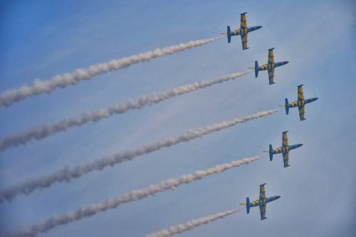 “中國車都”:被實(shí)力耽誤的“體育特長生”(圖45) “中國車都”:被實(shí)力耽誤的“體育特長生”(圖45)