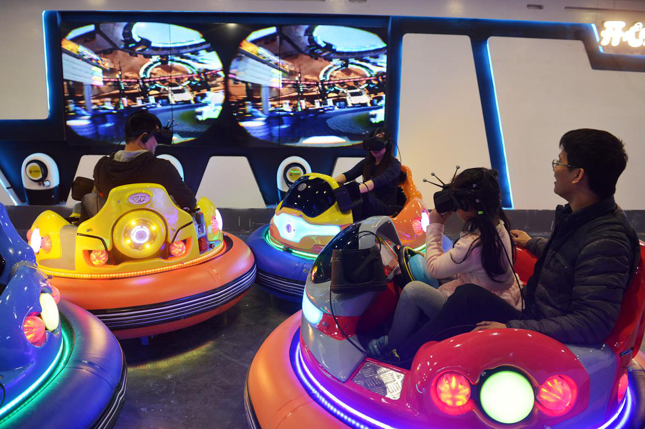 去軍運(yùn)主場館打卡，上賽道體驗賽車、坐無人駕駛汽車 武漢版“速度與激情”下周正式上映(圖10)