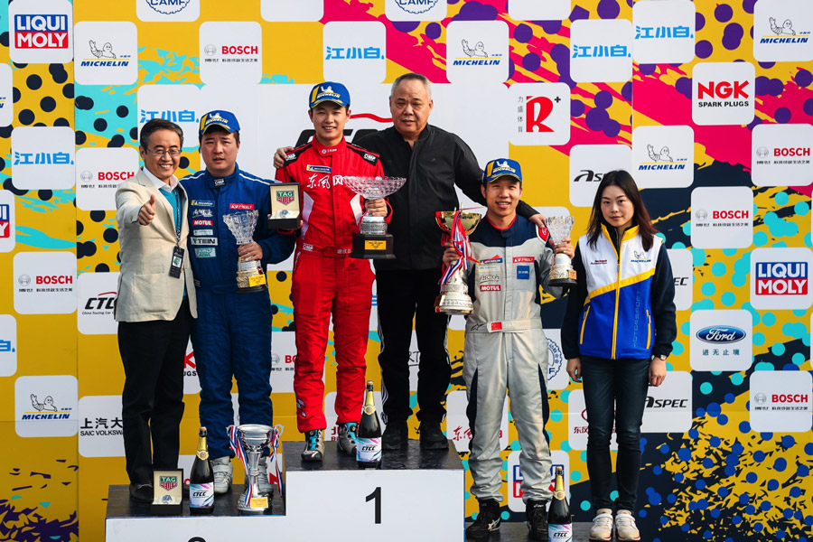 2019東風(fēng)風(fēng)神中國(guó)汽摩運(yùn)動(dòng)大會(huì)圓滿落幕 江城速度譜寫(xiě)賽車(chē)新傳奇(圖2)