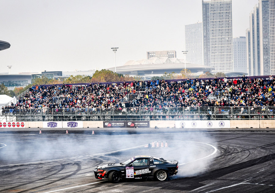 “鐵馬”為媒，造車之城漸成賽車之城(圖1)