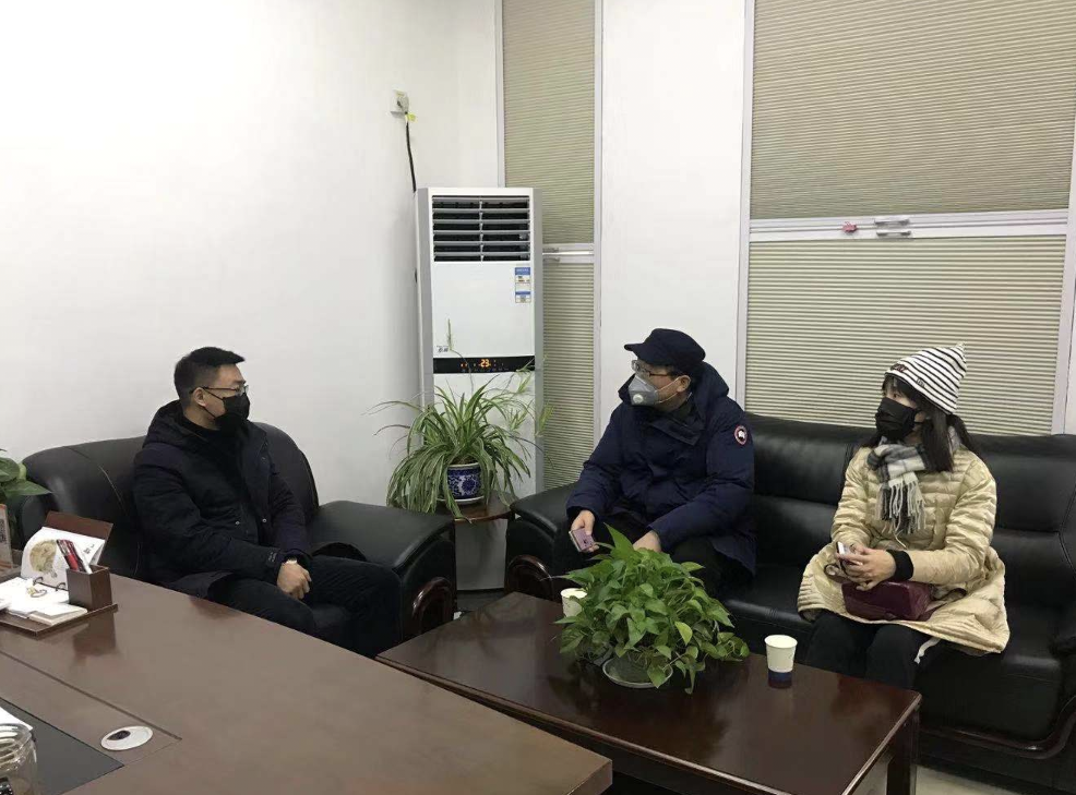 公司領(lǐng)導(dǎo)帶隊(duì)進(jìn)村入戶開展疫情防控宣傳(圖2) 公司領(lǐng)導(dǎo)帶隊(duì)進(jìn)村入戶開展疫情防控宣傳(圖2)