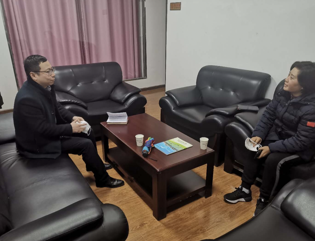 公司領(lǐng)導(dǎo)帶隊(duì)進(jìn)村入戶開展疫情防控宣傳(圖4) 公司領(lǐng)導(dǎo)帶隊(duì)進(jìn)村入戶開展疫情防控宣傳(圖4)