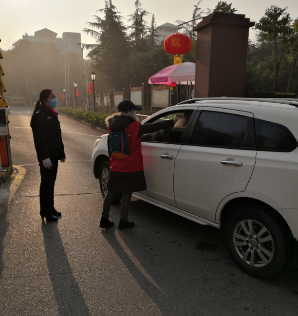 今天，我們繼續(xù)奮戰(zhàn)在“戰(zhàn)疫”一線(圖7)