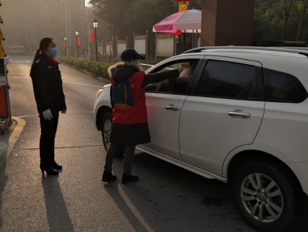 今天，我們繼續(xù)奮戰(zhàn)在“戰(zhàn)疫”一線(圖8)